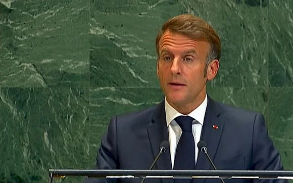 Macron : L'administration Trump cherche à démanteler l'Union européenne et l'Europe est à un moment décisif