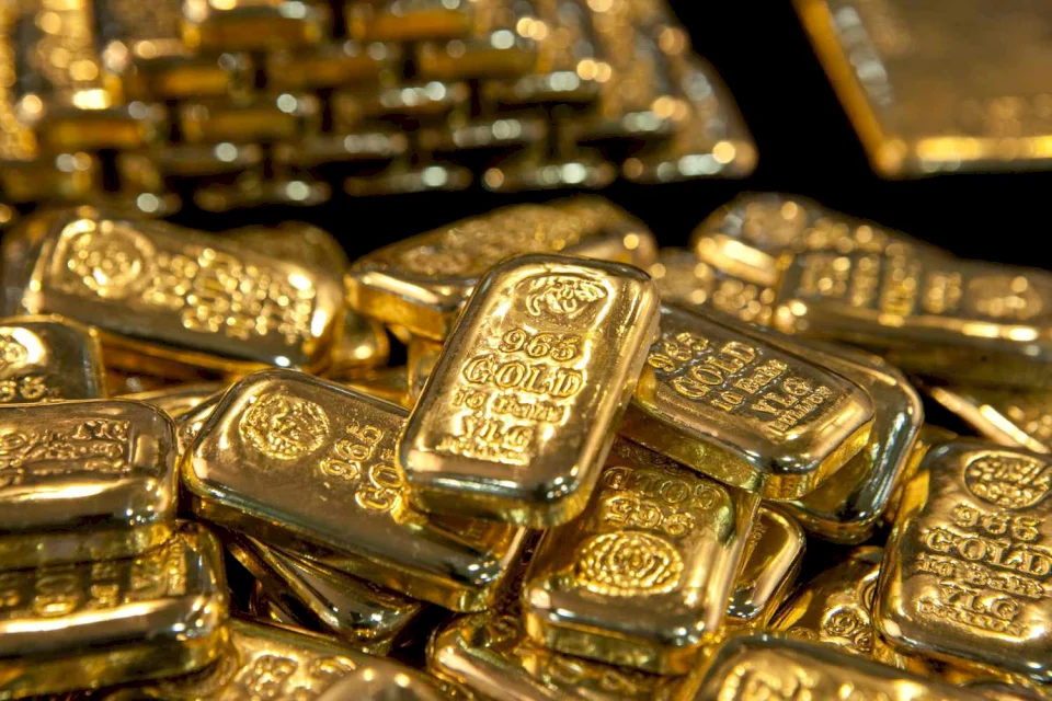 الذهب عند مستوى تاريخي جديد مع توقعات بخفض الفائدة