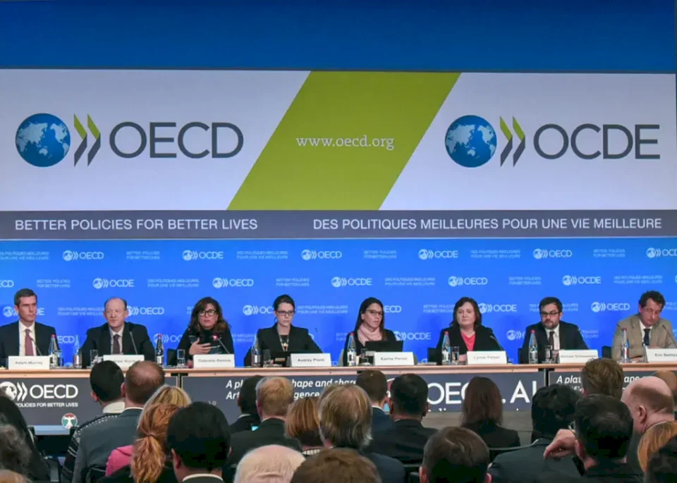 OECD Expects Three More Interest Rate Cuts