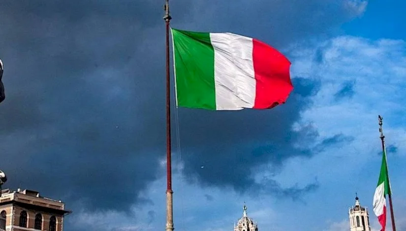 רעידות אדמה רועדות איים איטלקיים בים התיכון