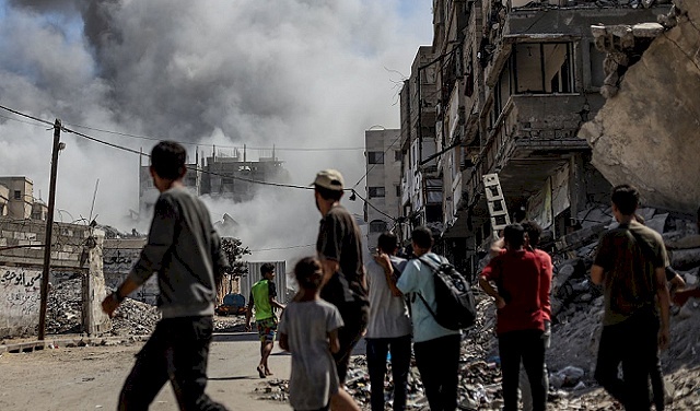 Civil Defense: The occupation continues to prevent us from reaching areas in Gaza City after distress calls