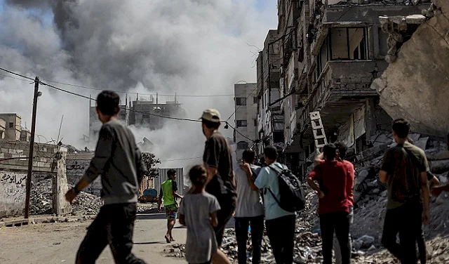 Civil Defense: The occupation continues to prevent us from reaching areas in Gaza City after distress calls