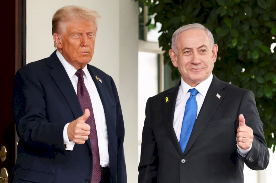 טראמפ מקבל את נתניהו לקראת עסקה אפשרית לגבי עזה