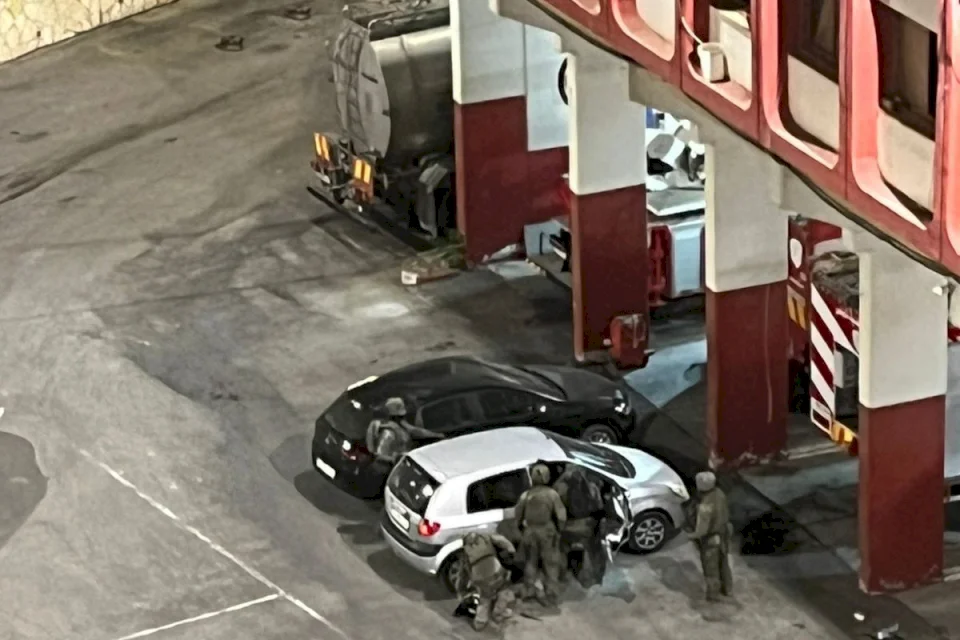 Injuries and Arrests as Occupation Forces Storm Nablus and Qalandia in Jerusalem
