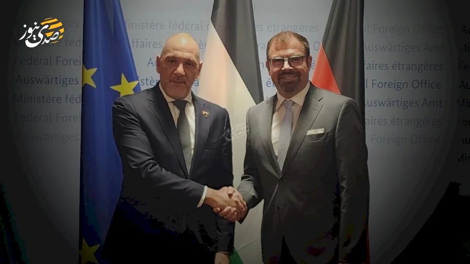 L'ambassadeur Laith Arafa rencontre le ministre d'État aux affaires étrangères allemand Florian Hahn