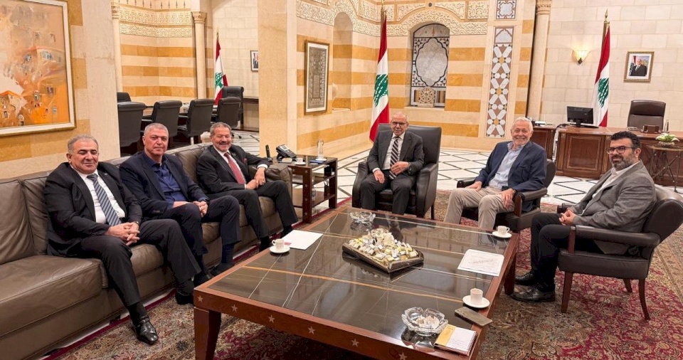 A Palestinian Delegation Discusses Refugees' Situations and the Weapon Handing Over Process Inside the Camps with the Lebanese Prime Minister