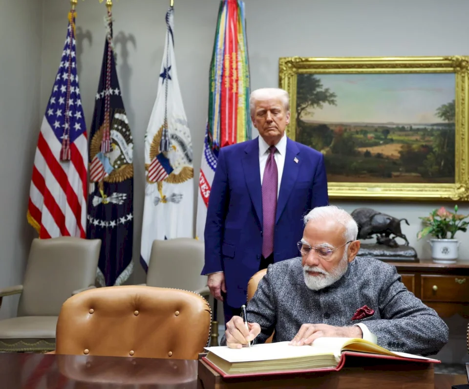 Trump Threatens India with Huge Tariffs Due to Russian Oil