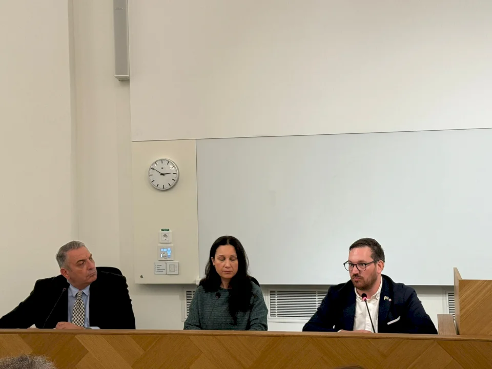 המפלגה השוודית השמאלית מארגנת סמינר בפרלמנט על האסירים הפלסטינים