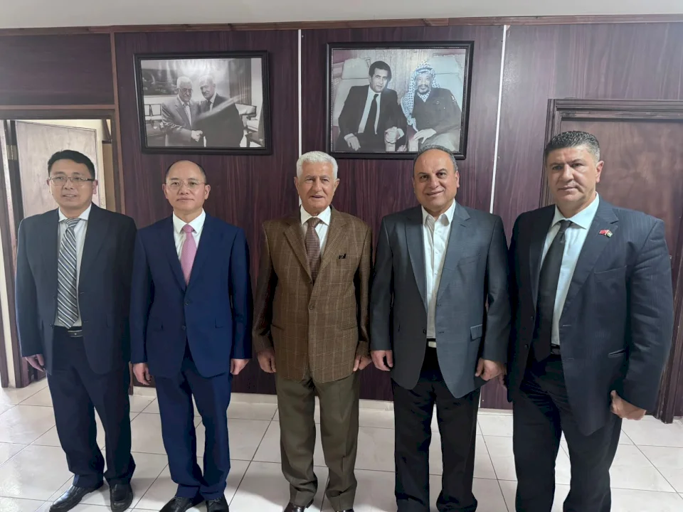 عباس زكي يستقبل سفير الصين لدى فلسطين 