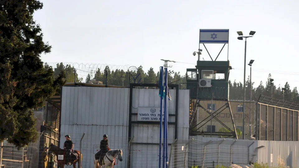  استشهاد أسير من جنين داخل سجون الاحتلال