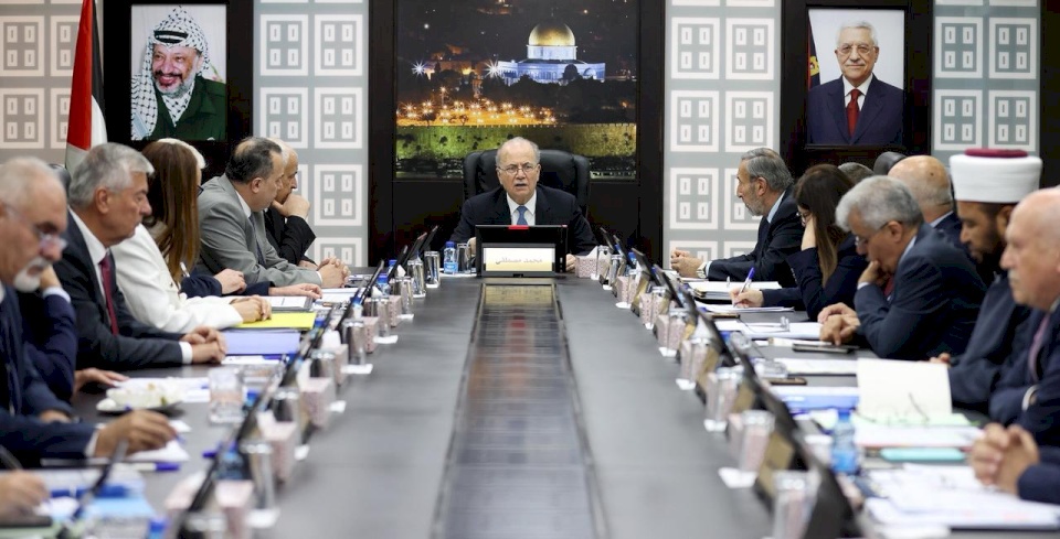 The Palestinian Government Calls for International Pressure to Stop the Law of Executing Prisoners