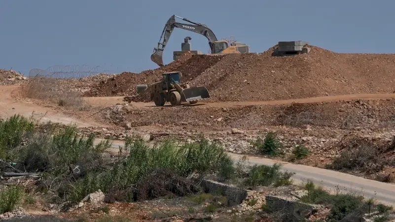 لبنان يقدم شكوى ضد إسرائيل لبنائها جداراً يتخطى "الخط الأزرق"