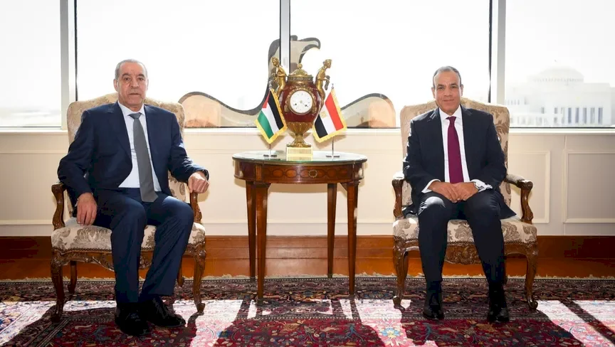 عبد العاطي والشيخ يبحثان التحضيرات الجارية لعقد المؤتمر الدولي لإعادة إعمار غزة