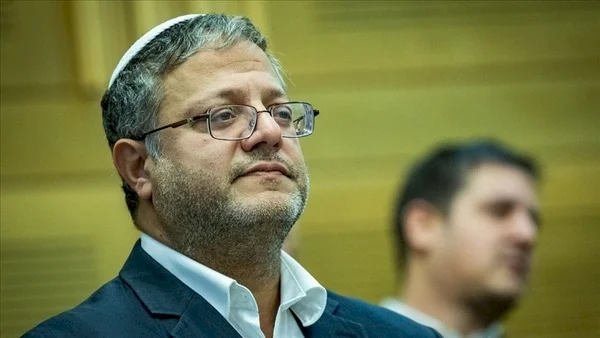 بن غفير يطالب نتنياهو باعتقال الرئيس عباس