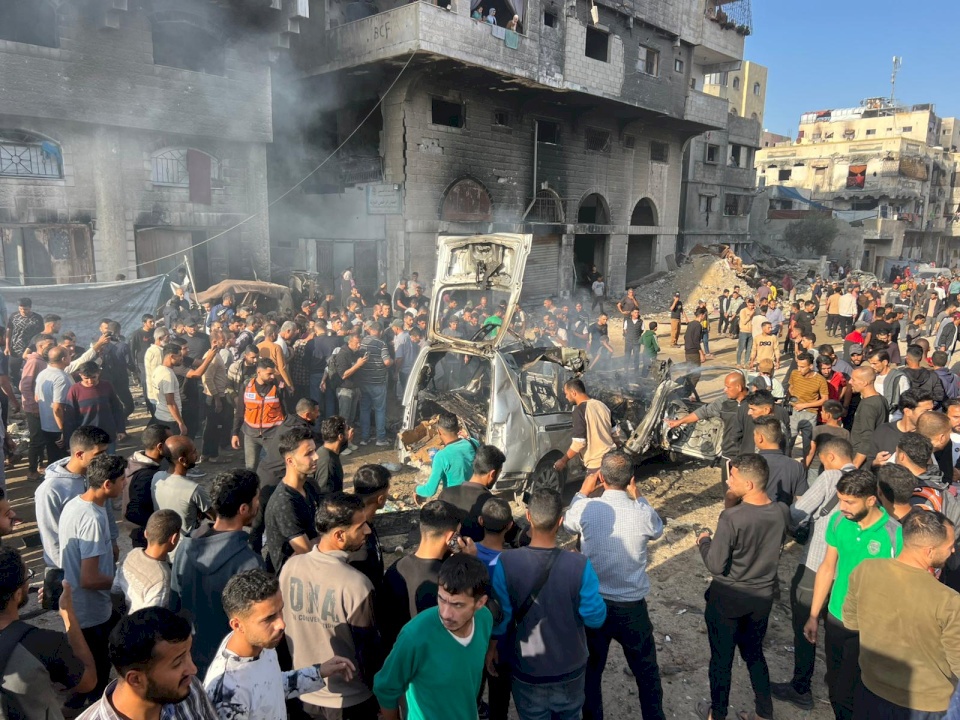 Video: 4 Martyrs in an Israeli Airstrike on a Vehicle in Gaza City