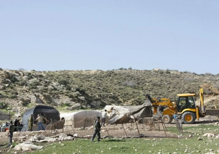 Des colons commencent à construire un avant-poste colonial à Khirbet al-Hadidiya dans les zones nord de la vallée du Jourdain