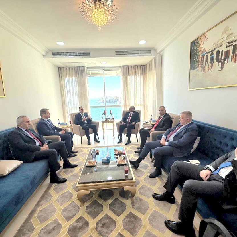 Le général Aalam Al-Saqa et son homologue jordanien discutent du renforcement de la coopération pour développer les capacités de la police palestinienne