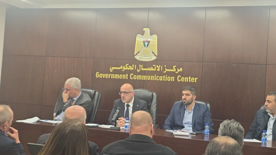 وزير المالية يحذر من قضايا مالية ضخمة ويكشف عن دعم دولي مرتقب