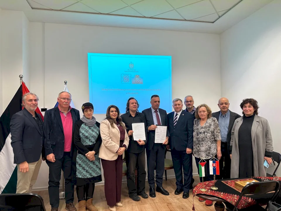 توقيع مذكرة تعاون بين نقابة الصحفيين الفلسطينيين ونقابة الصحفيين السلوفاكية