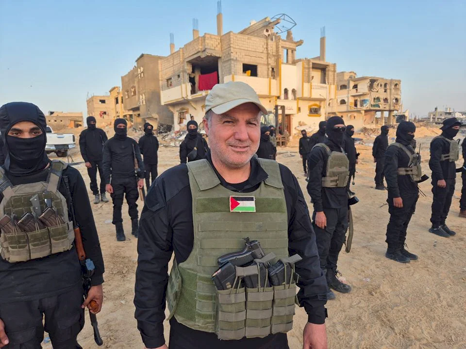 Leader of an Armed Gang in Gaza Appeals to the World to Unite Gangs under a Security Apparatus to Overthrow "Hamas"