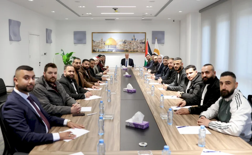 Sheikh Receives Fatah Youth Secretariat and Praises the Success of Elections and Strengthening the Youth Role