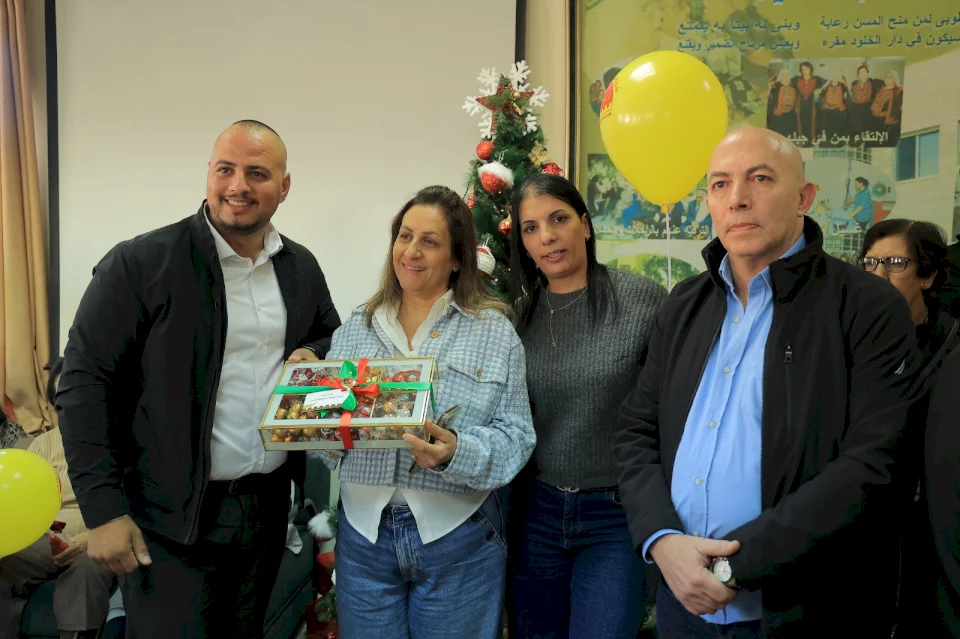 לרגל חגי המולד .. חברת החשמל של ירושלים מגשימה את אחריותה החברתית ביוזמות אנושיות בבית לחם