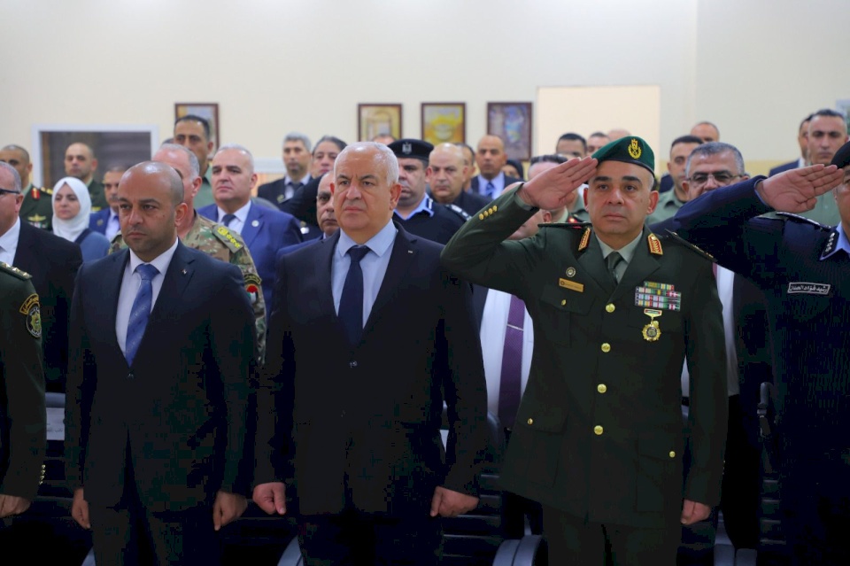 وزير الداخلية يشارك في تخريج دورة كبار الضباط الثالثة والعشرين