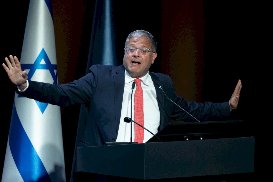  بن غفير يدفع بقانون يقمع الأذان ويحوّله إلى "مخالفة صوتية"