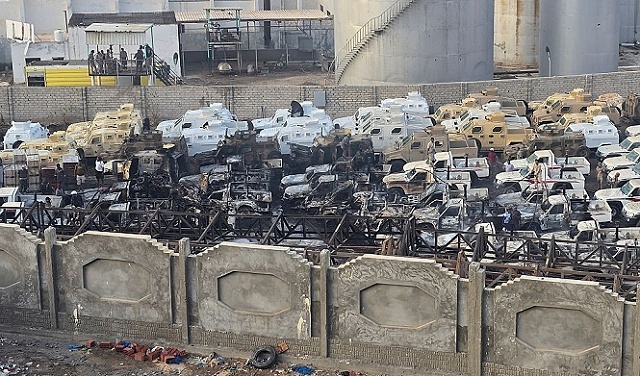 Yémen : La coalition saoudienne bombarde le port de Mukalla ciblant des armes à bord de deux navires en provenance des Émirats
