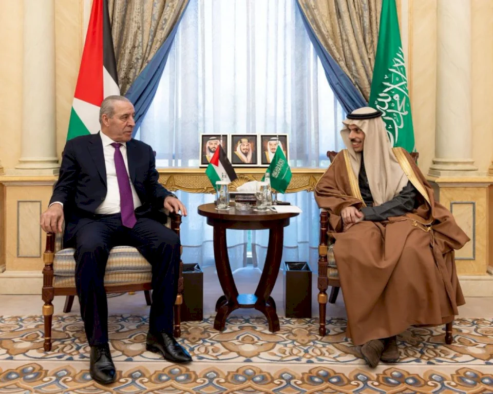 שייח' דן עם שר החוץ הסעודי בתיקים כלכליים פלסטיניים