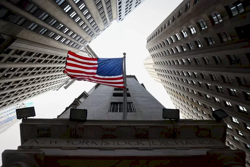 توظيف ضعيف في ديسمبر ينهي عاماً هزيلاً لسوق العمل الأميركية