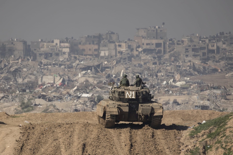 The Israeli Army Prepares for Partial Withdrawal from Rafah to Establish a City for 20,000 People