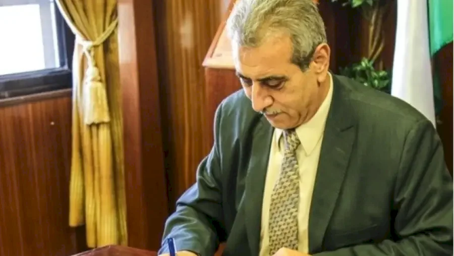 علي شعث.. المرشح الأبرز لرئاسة لجنة التكنوقراط لإدارة غزة