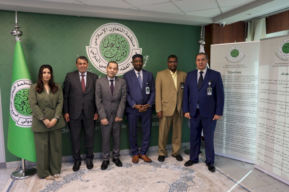 Ambassador Shibli Holds Meeting with Secretary-General of the International Islamic Fiqh Academy