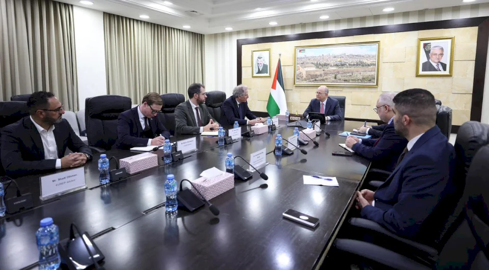 مصطفى يبحث مع المبعوث الأوروبي لعملية السلام المستجدات السياسية والأوضاع الميدانية