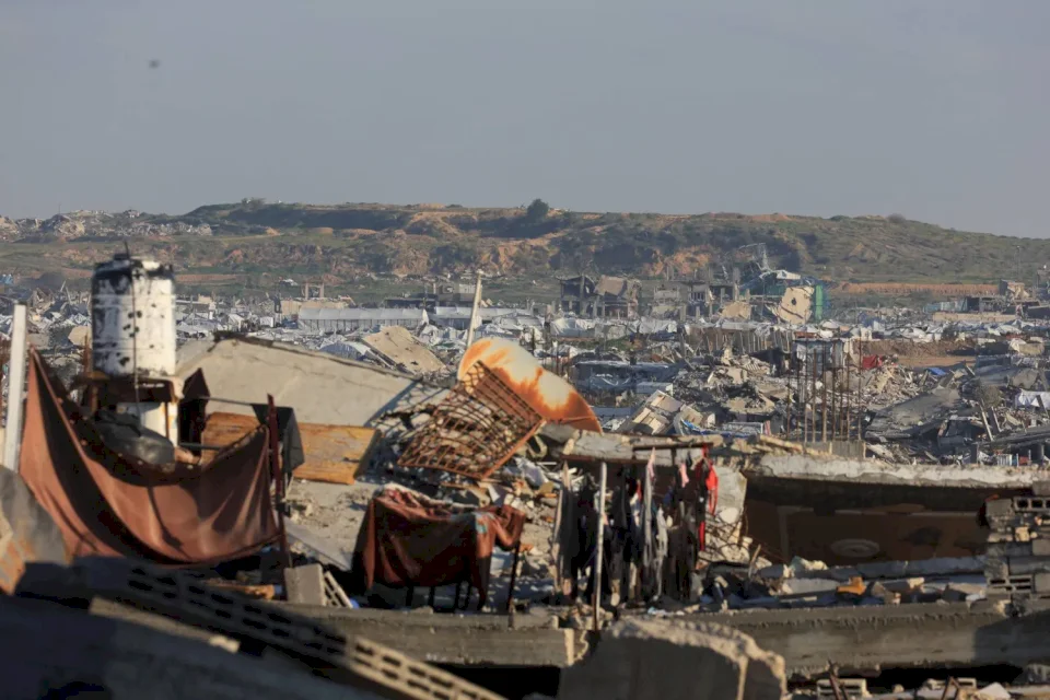 How Israel Moved the 'Yellow Line' Deep into a Devastated Neighborhood in Gaza
