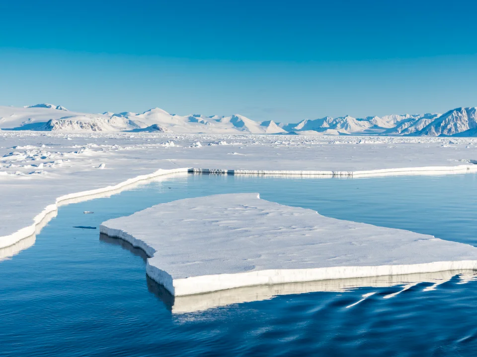 طريق الحرير القطبي.. كيف أصبح القطب الشمالي ساحة صراع بين القوى الكبرى؟
