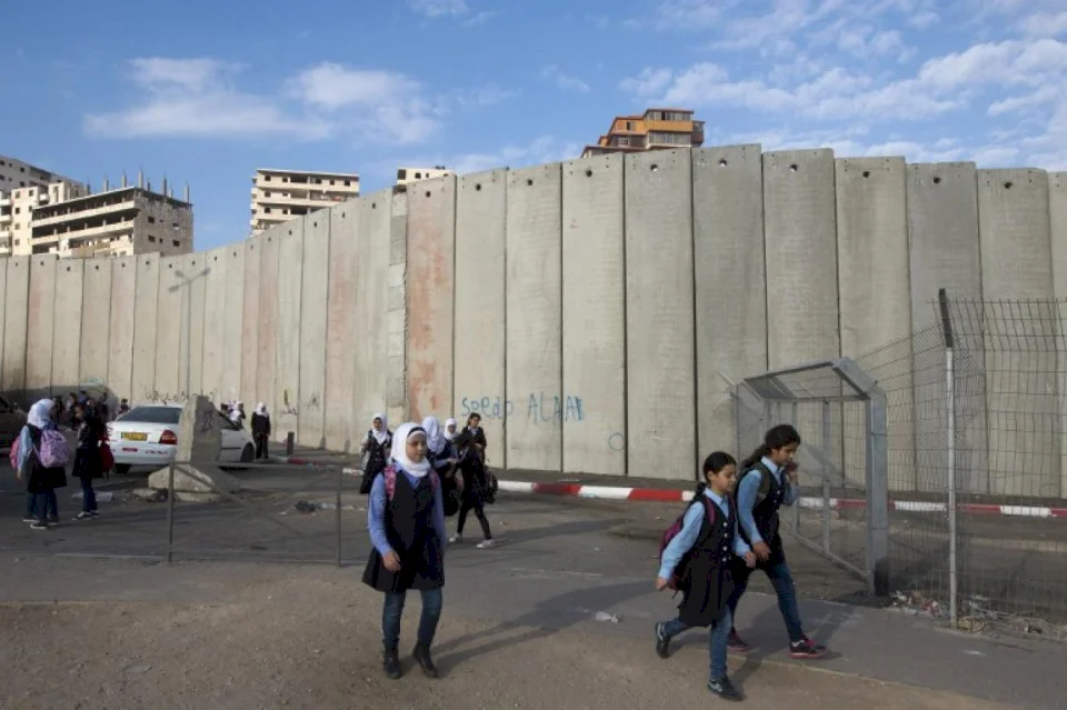 Arab Education Issues Follow-up Committee Rejects Law Preventing Employment of Palestinian University Graduates