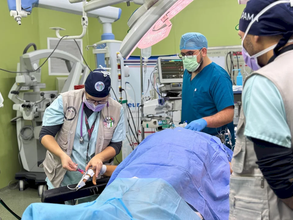 הוועדה של הצלב האדום הפלסטיני מבצעת את ניתוחי הלב הפתוח הראשונים בעזה אחרי הפסקה