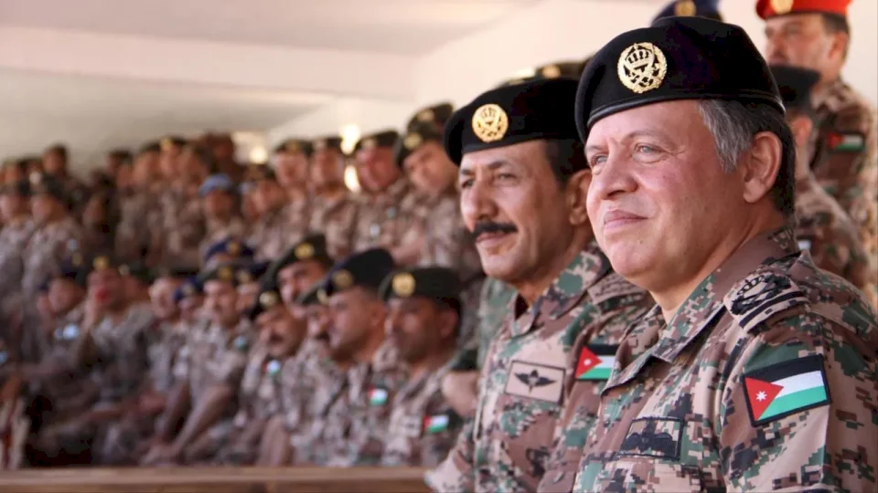 العاهل الأردني يوجه بإعادة هيكلة جيشه