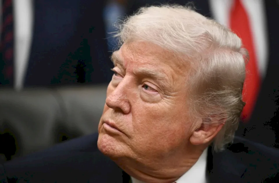 Trump threatens to impose tariffs on any country selling oil to Cuba, will reveal his nominee for the Federal Reserve