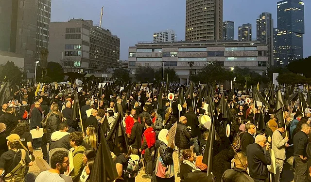 Thousands Protest in Tel Aviv Against the Escalation of Crime and Collusion of the Israeli Police