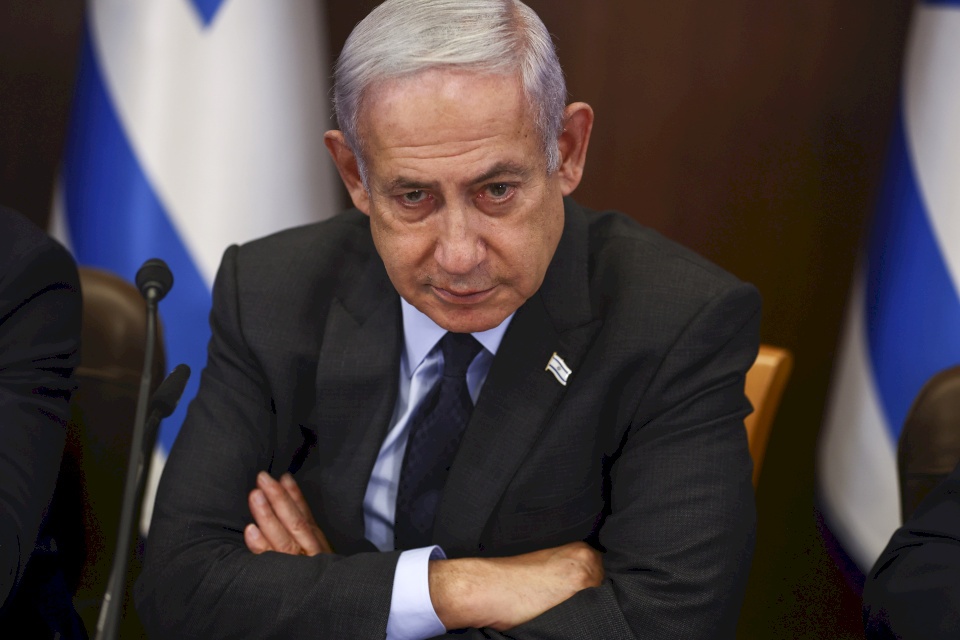 Sondage : 53 % des Israéliens estiment qu'il est temps de mettre fin à la carrière politique de Netanyahu