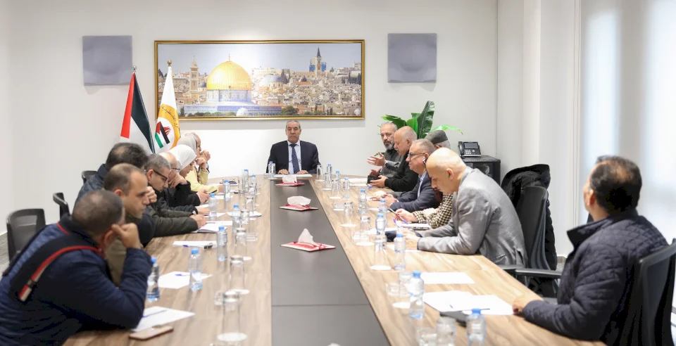 نائب الرئيس الفلسطيني يستقبل وفدًا من مؤسسات المجتمع المدني