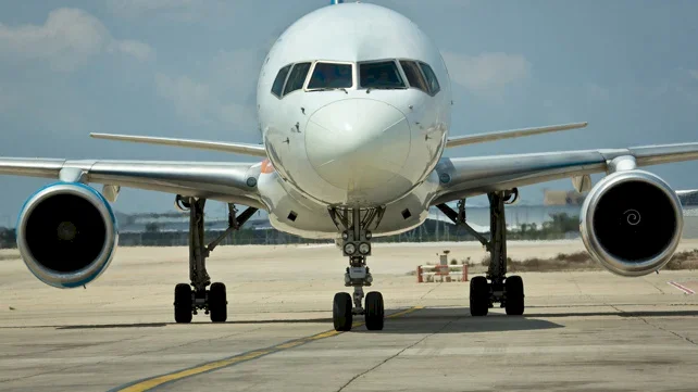 إسرائيل توافق الأحد على إنشاء مطار دولي جديد في النقب