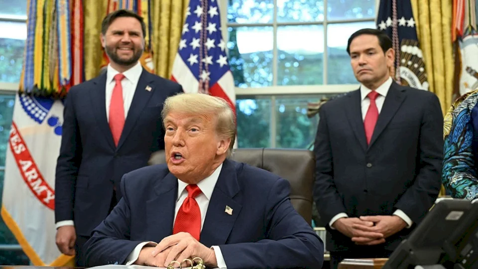 Trump Hints at Third Term and Distances Himself from Supporting Vance or Rubio