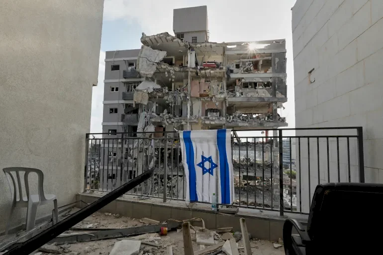 إسرائيل تسارع لمنع أي اتفاق بين أمريكا وإيران وتهدد بتحرك عسكري منفرد