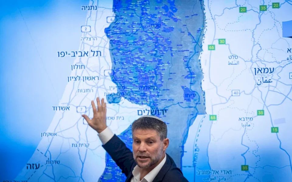 סמוטריץ': נעודד את הגירת הפלסטינים מהגדה וברצועת עזה