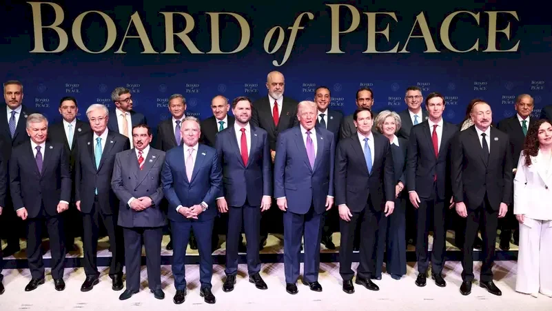 تأكيدات من شعث وميلادينوف بالاستقرار.. ترمب في أول اجتماع لمجلس السلام: سنقدم 10 مليارات دولار لغزة