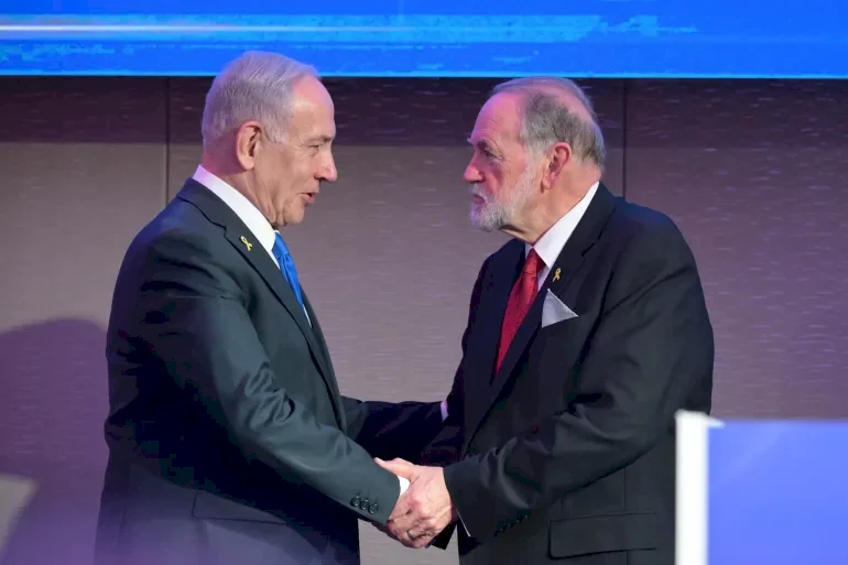 أمريكيون يتساءلون: هل يمثل هاكابي مصالح واشنطن أم تل أبيب؟